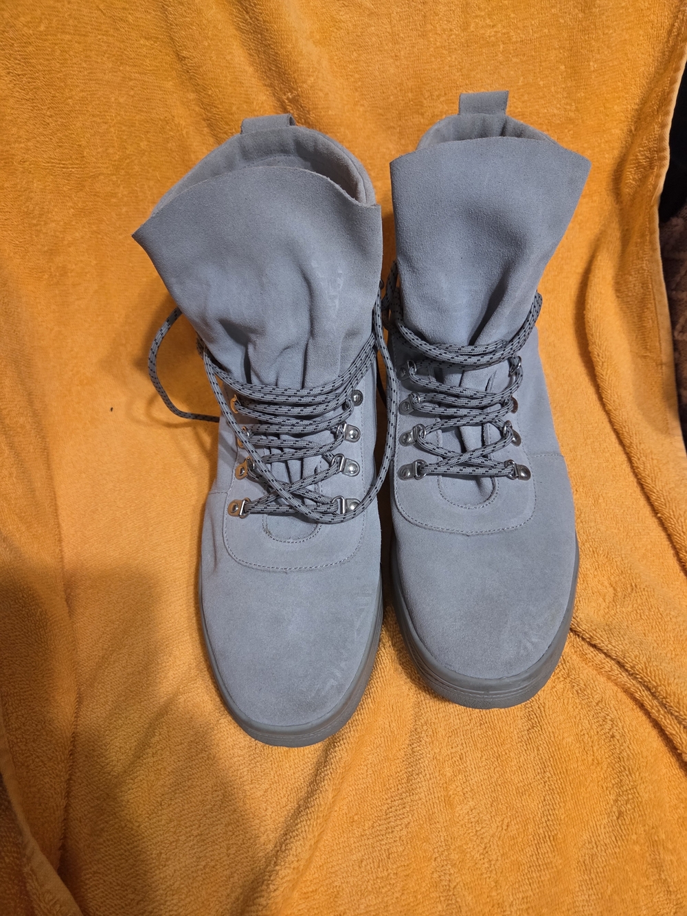 Steve Madden Men's Gray Suede Lace-Up Boots